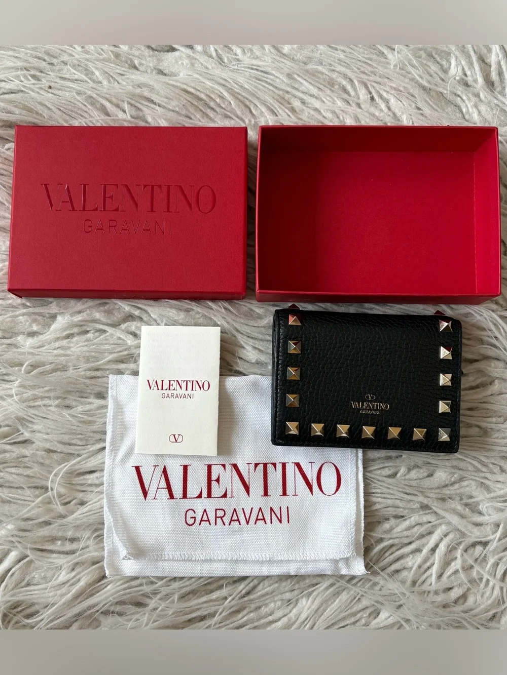 Valentino Garavani Rockstud French Flap Black Leather Compact Wallet NIB NEW
